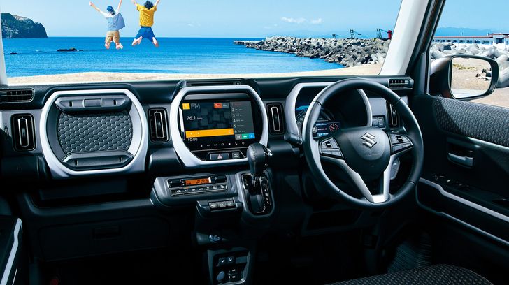 Интерьер Suzuki Hustler