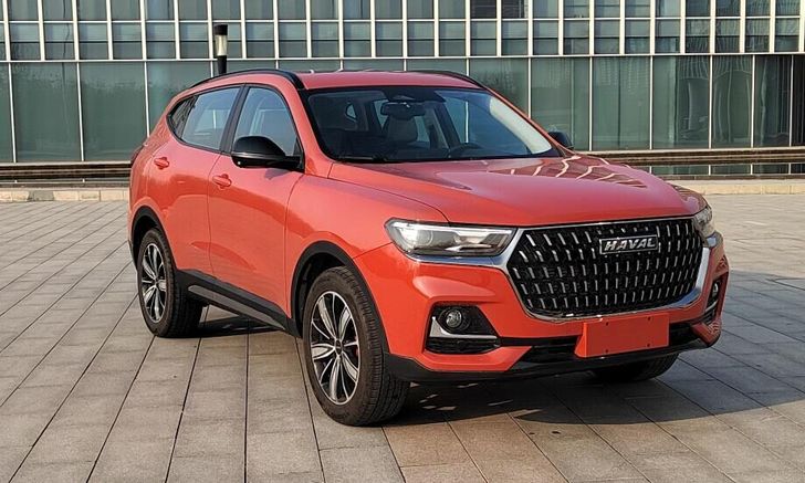Кроссовер Haval H6, представленный в России в первом поколении, скоро обновится во втором