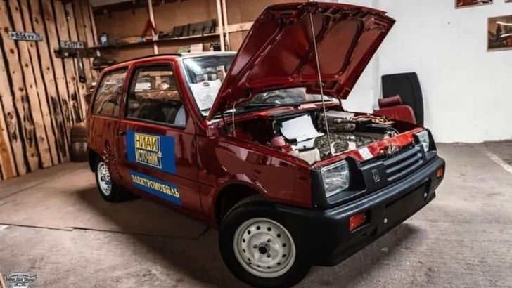 В России продают электрическую «Оку», которая дороже роскошных «Мерседесов»