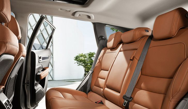 Интерьер Samsung QM6