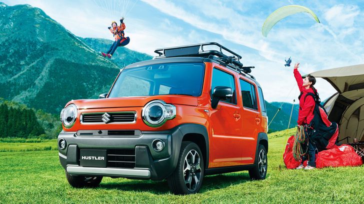 В Россию начали поставлять хэтчбеки Suzuki Hustler. Они дешевле, чем LADA Granta