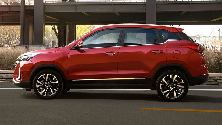 Стали известны цены на седаны и кроссоверы BAIC российской сборки