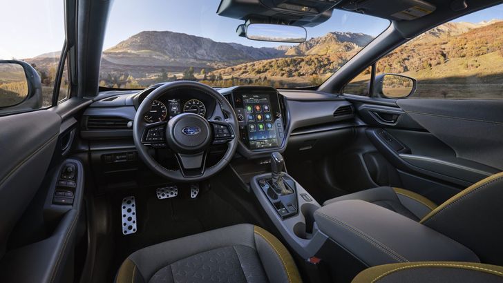 Интерьер Subaru Crosstrek