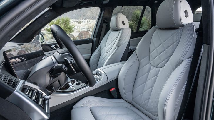 Салон BMW X5 2024