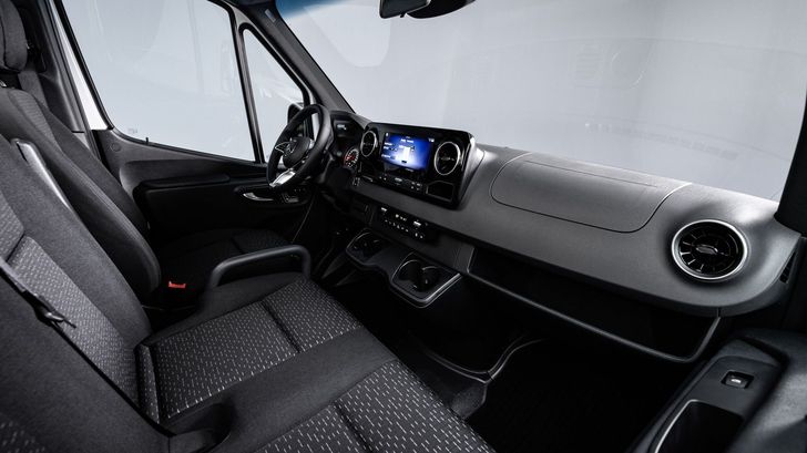 Интерьер Mercedes-Benz eSprinter