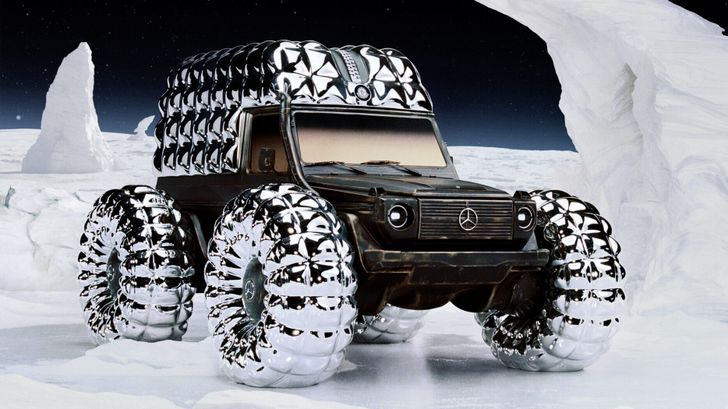 Mercedes-Benz и Moncler представили необычный внедорожник-пуховик Project Mondo G