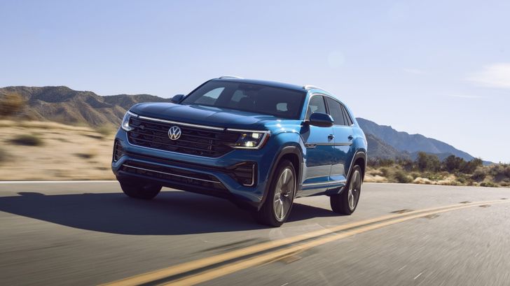 Volkswagen Atlas Cross Sport 2024 года