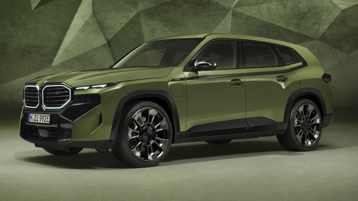BMW XM в новом оттенке