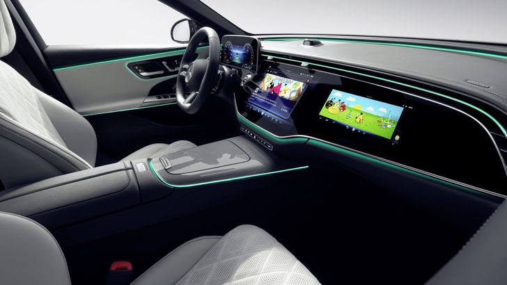 Интерьер нового Mercedes-Benz E-Class