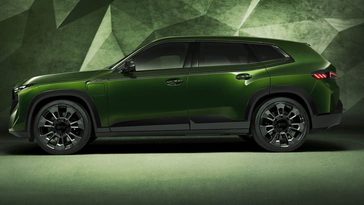 BMW XM в новом оттенке