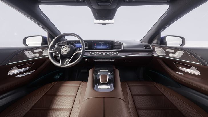 Салон Mercedes-Benz GLE