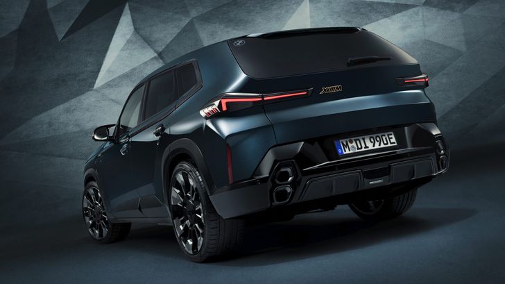 BMW XM в новом оттенке