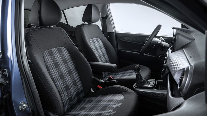 Интерьер Hyundai i10