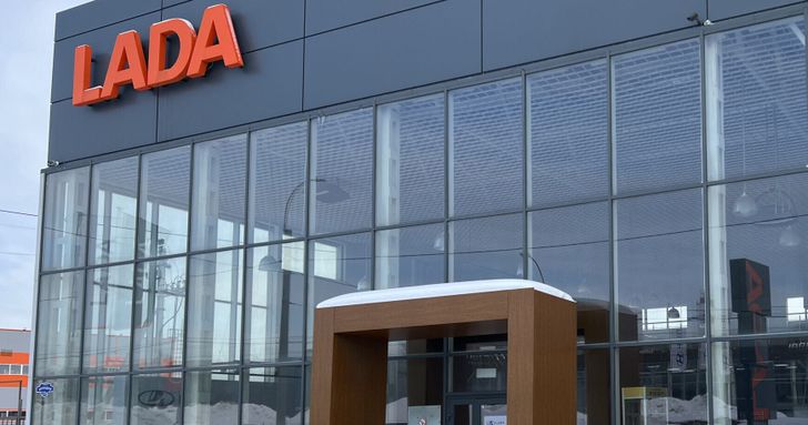 Продажи АВТОВАЗа в России выросли на 90% в марте 2023 года