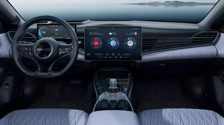 Интерьер BYD Seal