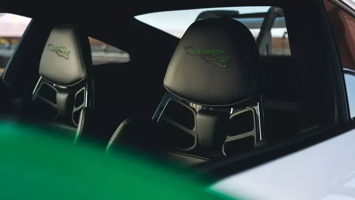Интерьер Porsche 911 GT3 RS Tribute to Carrera RS Package