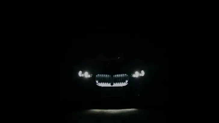 Тизер BMW X5 2024. Стоп-кадр видео BMW