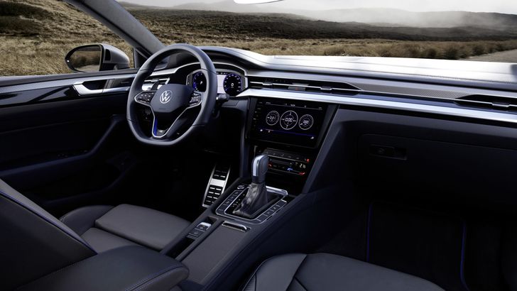 Интерьер Volkswagen Arteon R