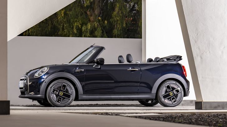 MINI Cooper SE Convertible