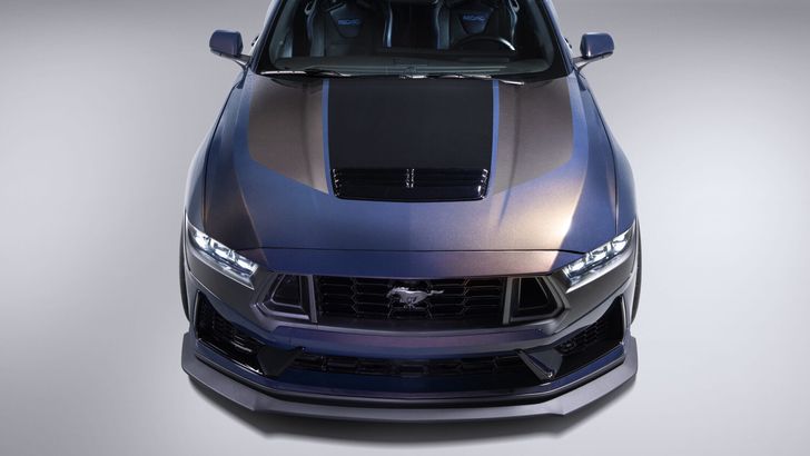 Ford Mustang Dark Horse