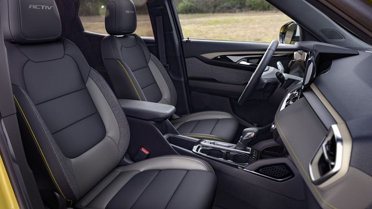 Интерьер Chevrolet Trailblazer 2024