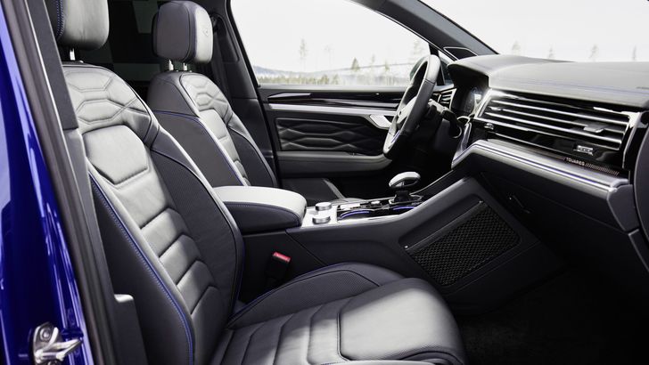Интерьер обновленного Volkswagen Touareg