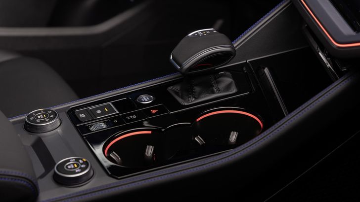 Интерьер обновленного Volkswagen Touareg