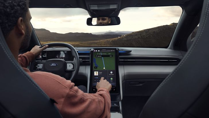 Интерьер Ford Explorer EV