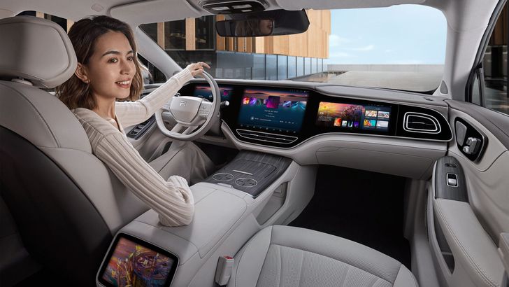 Салон Rising Auto F7