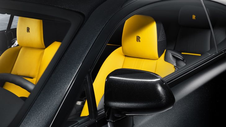 Салон Rolls-Royce Black Badge Wraith Black Arrow