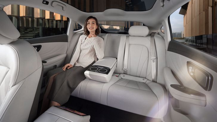 Салон Rising Auto F7