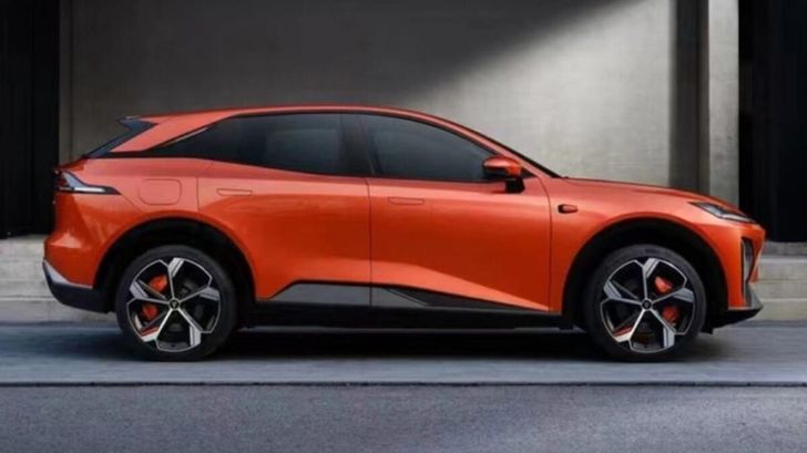 Компания Changan представила в КНР новый электрический кроссовер Shenlan S7