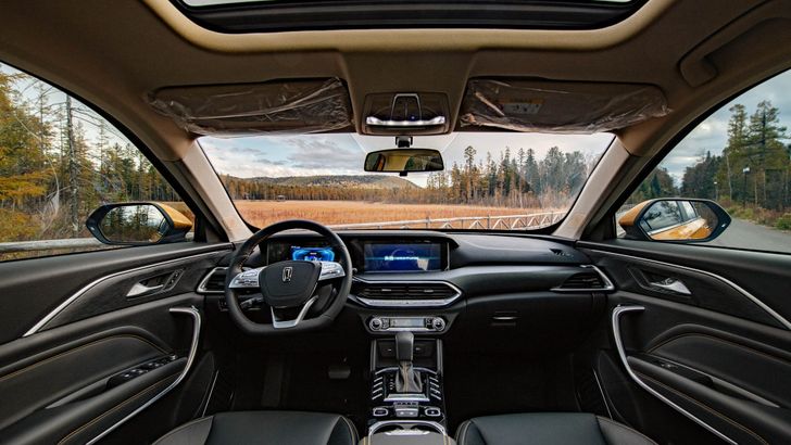 Интерьер FAW Bestune Т77