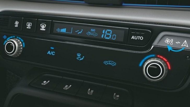 Интерьер нового Hyundai Solaris