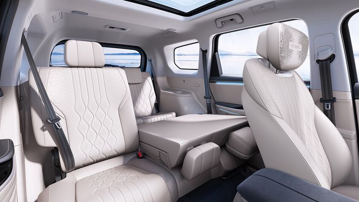 Интерьер Exeed VX