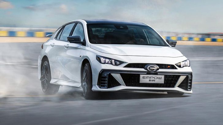 В Китае представили новый спортивный седан GAC Shadow Leopard R