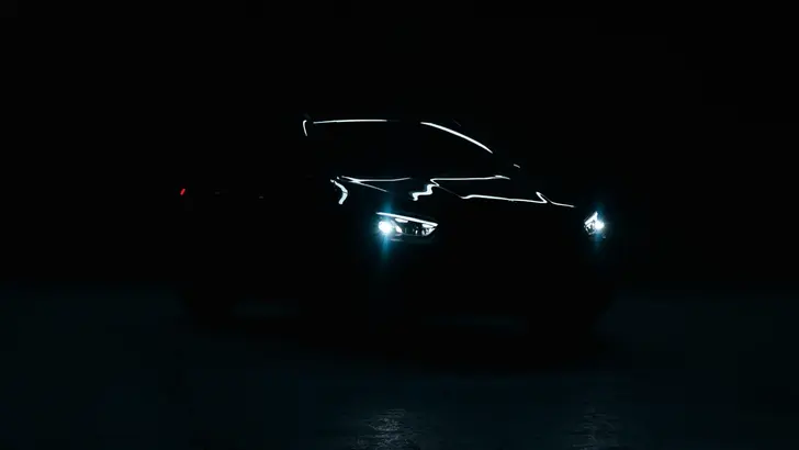 Mercedes-Benz анонсировал обновленный кроссовер GLA