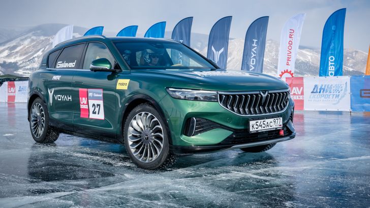 Кроссовер Voyah Free претендует на новые рекорды скорости и выносливости на льду Байкала