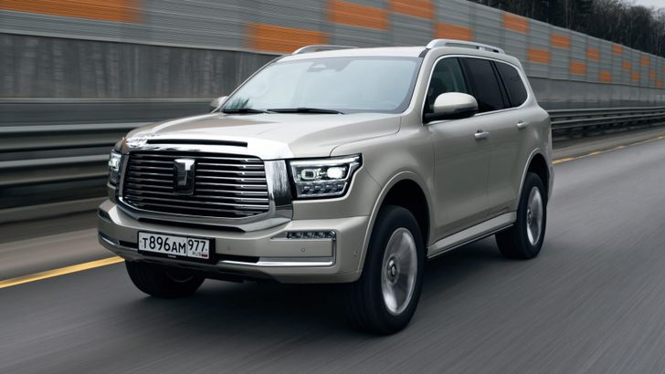 СМИ: в автопарке ФСО появились китайские «Танки»