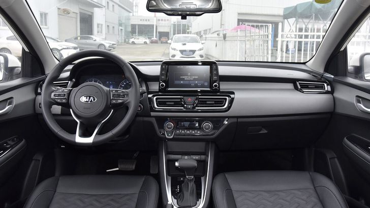 Интерьер Kia Forte