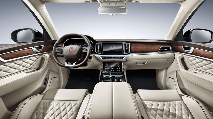 Интерьер Hongqi HS7