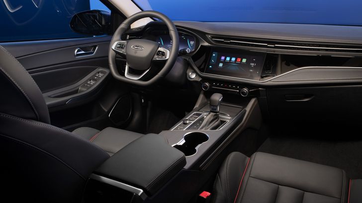 Интерьер Omoda S5