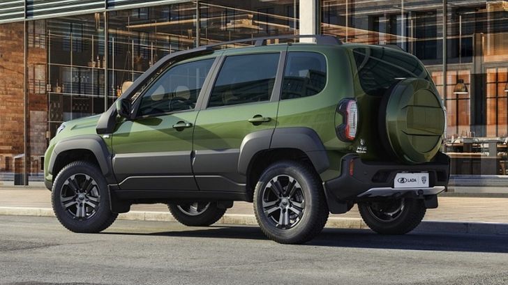 LADA Niva Travel KHL
