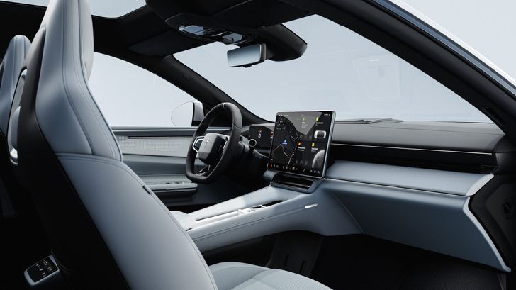 Интерьер Polestar 4