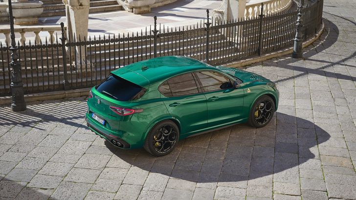 Alfa Romeo Stelvio Quadrifoglio 100th Anniversary