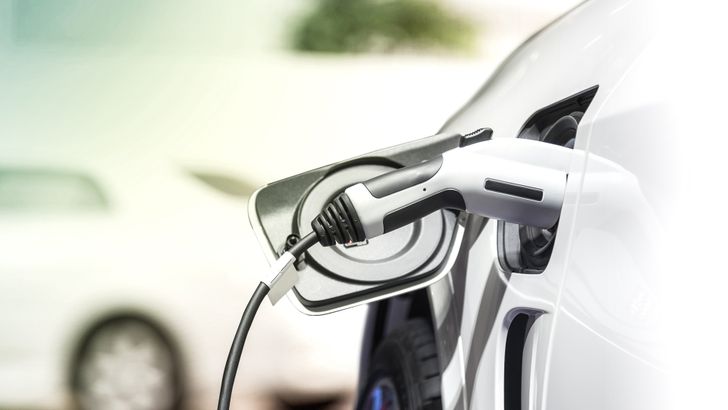 В России может появиться отечественный семейный кроссовер. Что известно о новинке