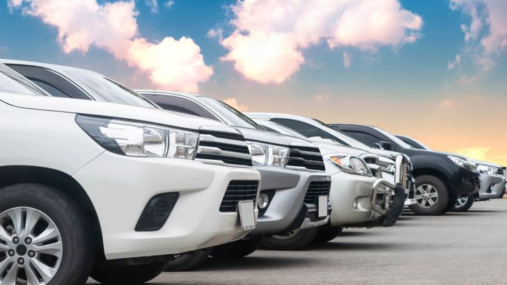 Подержанные автомобили начали дешеветь. Но есть нюанс