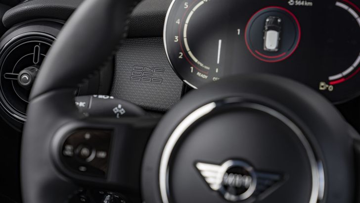 MINI John Cooper Works 1to6 Edition