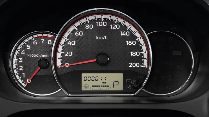 Приборная панель Mitsubishi Attrage