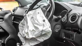 Сработавшая подушка безопасности